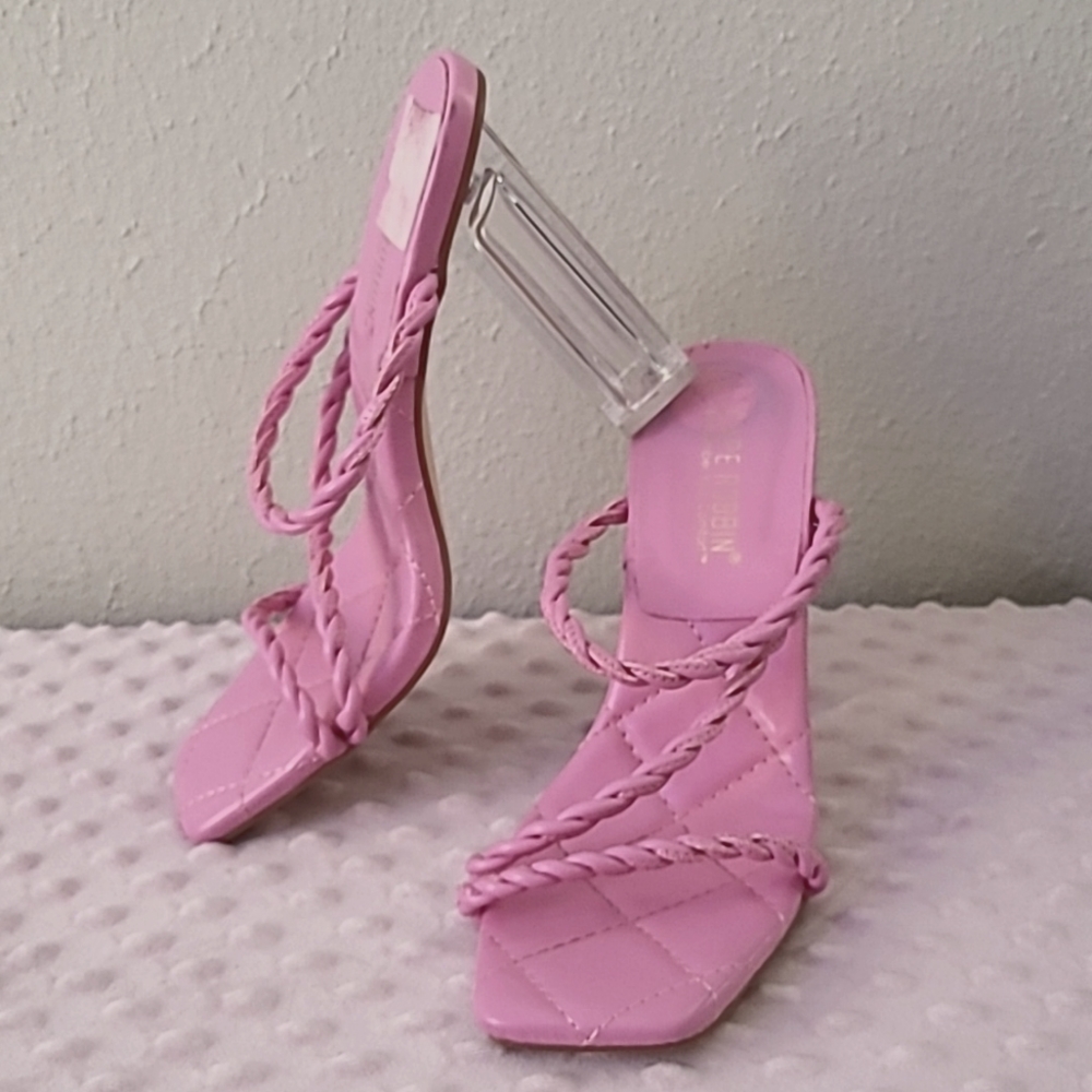 Cape Robbin pink heels